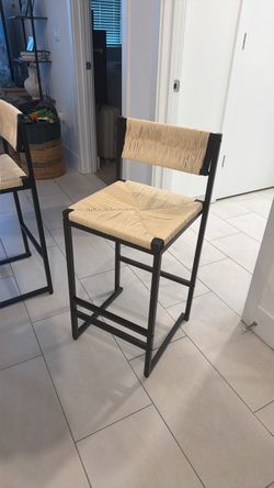(2) Stools