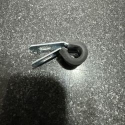 1/4" Insulated Stainless Steel P-Clips, 1/4" Mounting Hole, Each