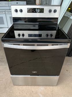 Whirlpool Electric stove 30” (1 month warranty)