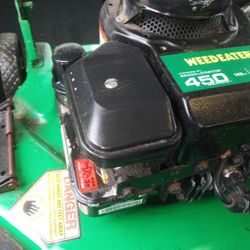 Briggs Strations Mower /