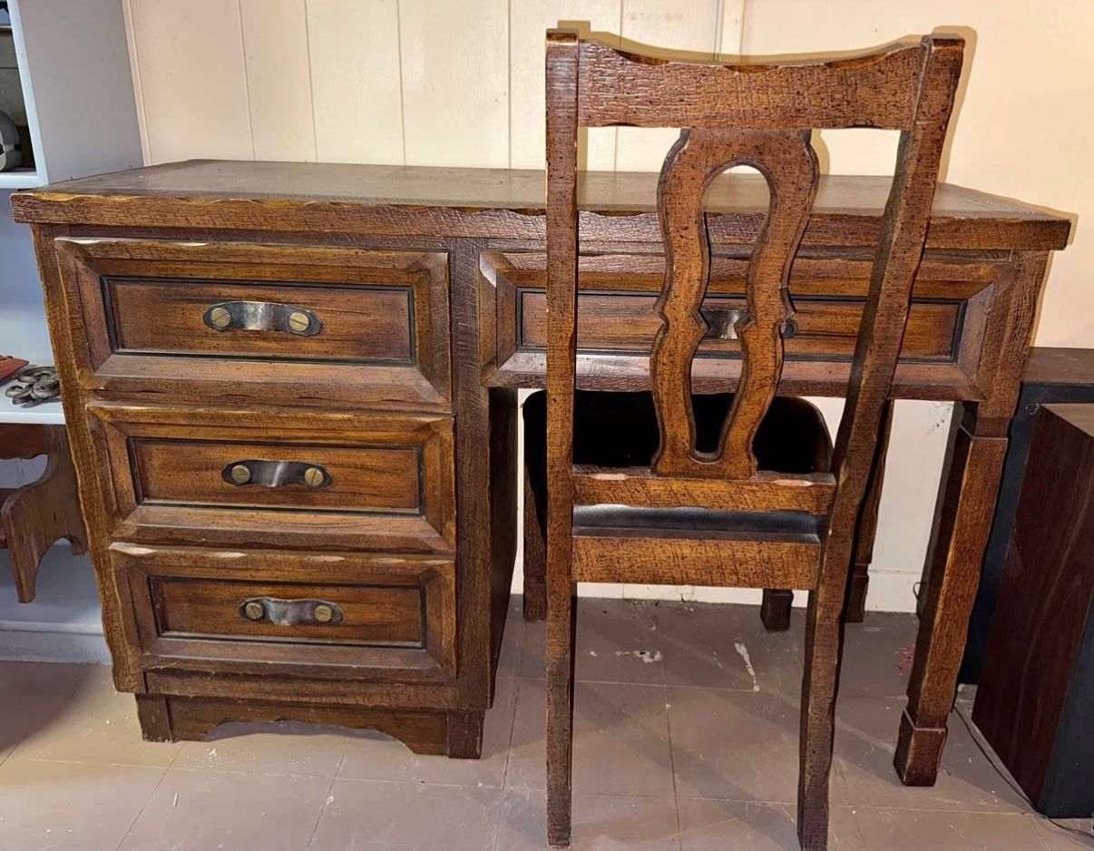 7 Piece Desk/Office/Bedroom Set Includes Desk, Chair, 2 Bookcases, 3 Wall Shelves