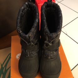 Northside Boys Snow Boots Size 12, Asking $25