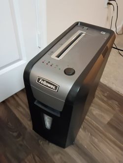 Fellowes® Powershred 69Cb Deskside Cross-Cut Shredder, 10 Manual Sheet Capacity