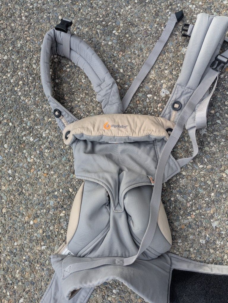 Ergo Baby Carrier