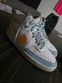 Nike court vision Mid and NIKE SB DUNK LOW PRO PRM SEATTLE SUPERSONICS FZ1287-300, Size 10.5,