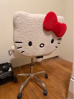 HELLO KITTY impressions vanity chair