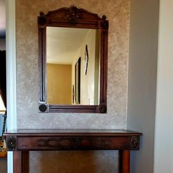 Beautiful Ornate Console Table with Marble Top and Matching Mirror (SET) - LIKE NEW! 