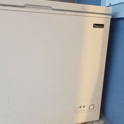 Chest Freezer  Magic Chef