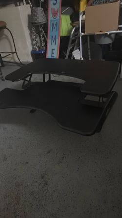Desk stand