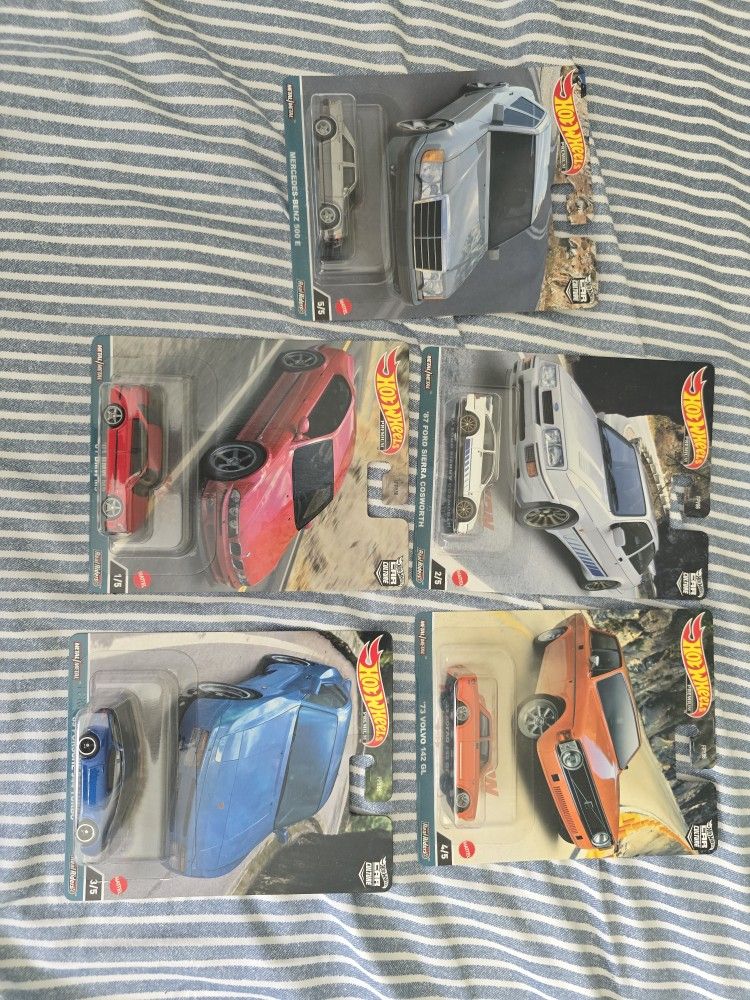 Hot Wheels Canyon Warriors SET