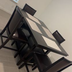 Ashley’s Dining Set