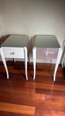 Delano hotel nightstands  vintage 200$ both