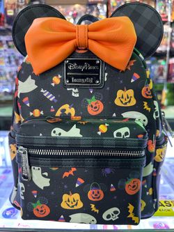 Disney park Loungefly