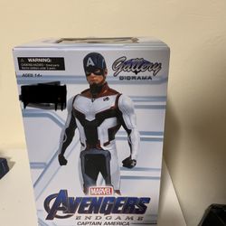 Captain America Statue