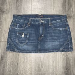 Levi’s skirt sz 13 distressed