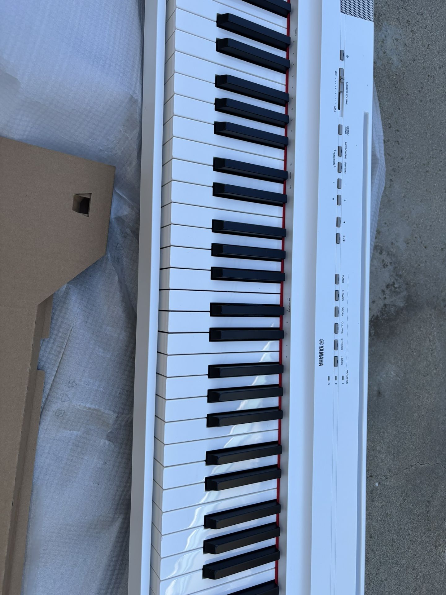 YAMAHA P125 88-Key Weighted Action Digital Piano