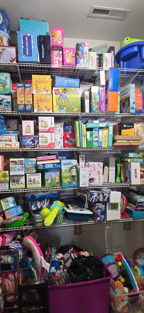 Over 1000 Toys And Books