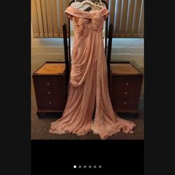 New With Tag Size 6 Blush Wedding Dress 