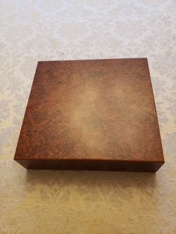 Cigar box