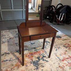Brown Vanity With Mirror