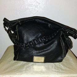 Rosetti Black Shoulder Bag With Textured Leather And Gunmetal Hardware