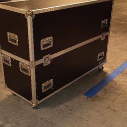 Odyssey USA Large Rolling Case 