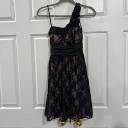 Good Condition | S Speechless Black/Pink lace one shoulder dress with bow 
