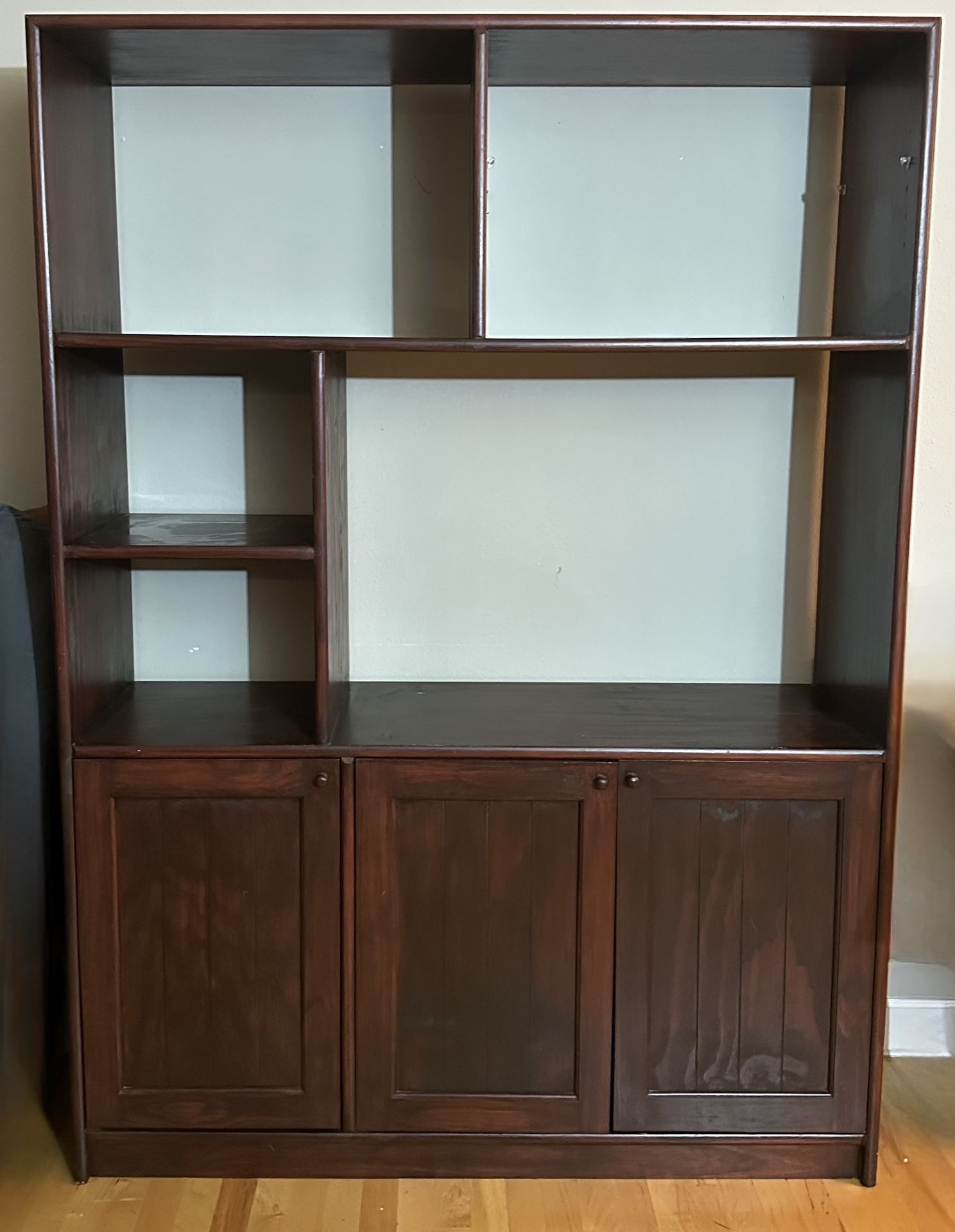 ***FREE***Bookcase***FREE***