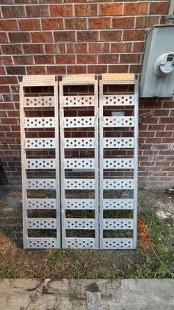 Heavy-Duty Folding Aluminum Loading Ramps – Set of 4