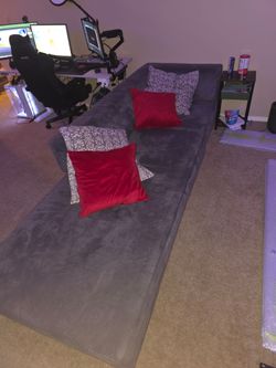 Big couch // Sofa Grande (grey/gris)