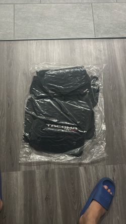 Tapetes nuevos originales para una Toyota Tacoma Del  2024 en adelante