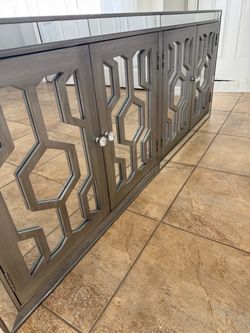 Tv unit