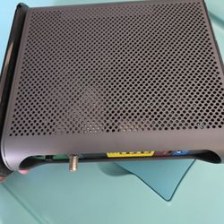 Motorola Modem-WiFi Router MG8702 