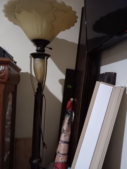 Lámpara grande  precio firme $35
