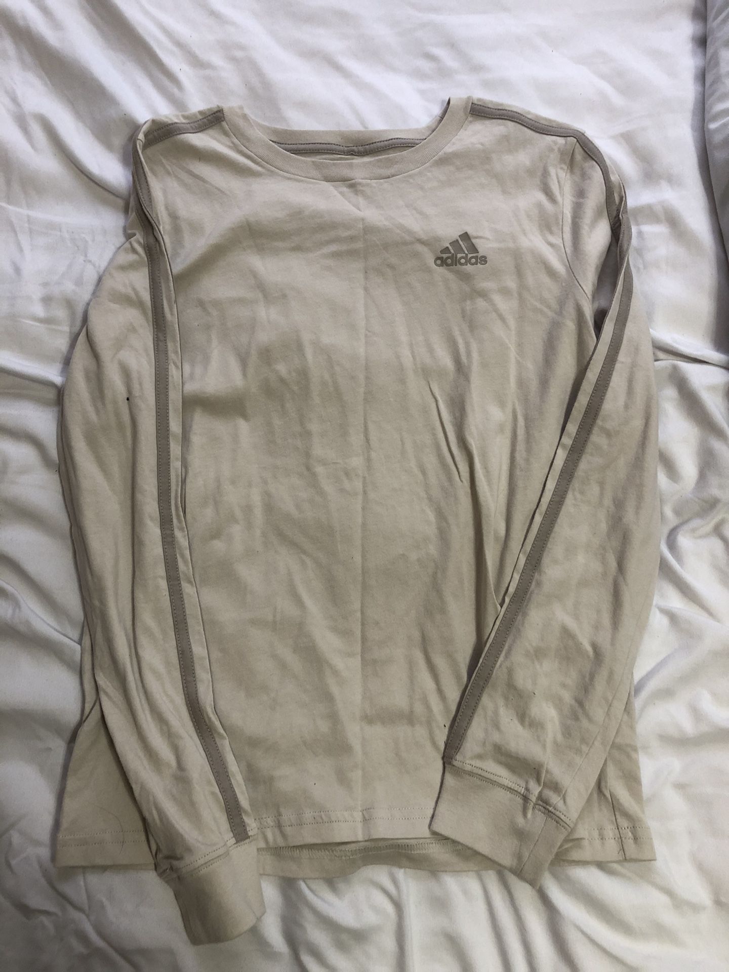 Bag of brand new and good condition kiddo clothes