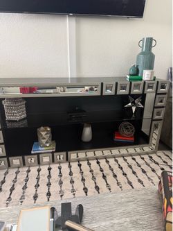 Tv console