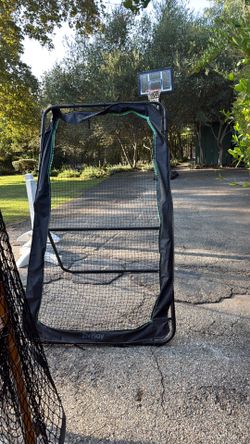 Lacrosse rebounder