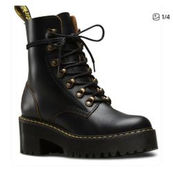 NEW Dr. Marten-Leona Women's Vintage Smooth Leather Heeled Boots