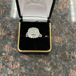 Lady’s 14k W/g Ring 