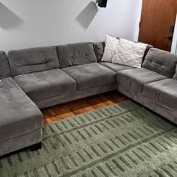 Sectional Couch 