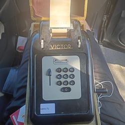 vintage Victor adding machine 
