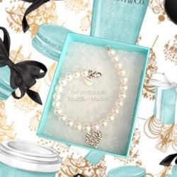 Ret +$800 | Tiffany & Co Olive Leaf Pearl Heart Bracelet ❤️ 