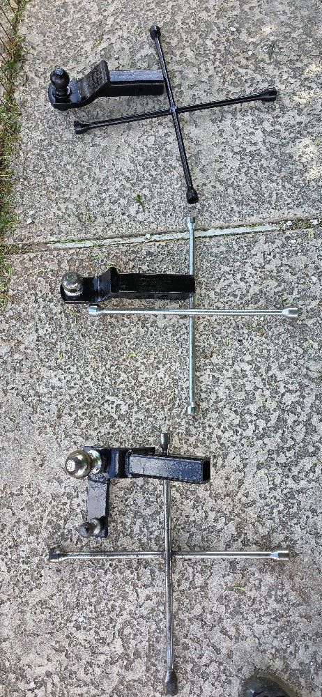 3 Sets Of Tow Hitch & 3 Tires Wrench 