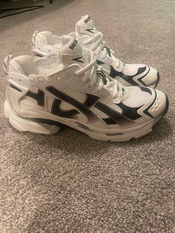 Balenciaga runners