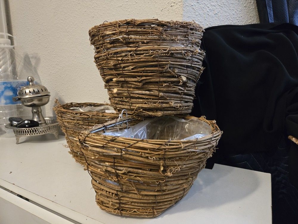 Wicker Flower Basket Plant Pot Holder Hanging Garden