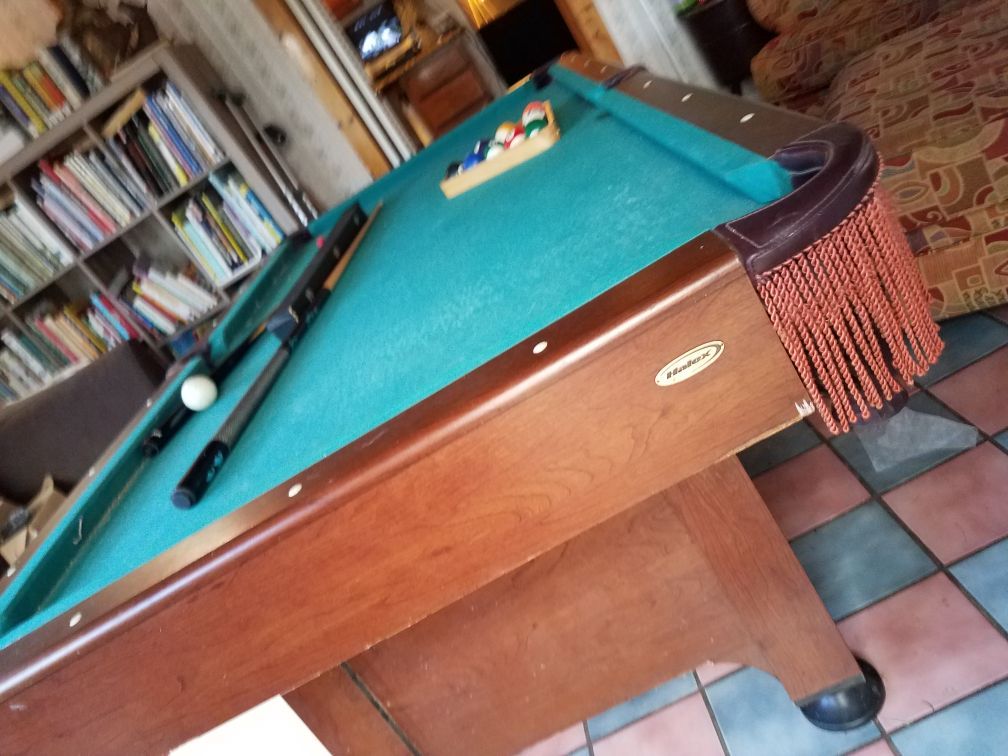 7 ft Halex pool table