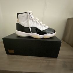 Jordan 11 gratitudes size 8 men (i take cashapp)
