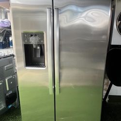 36" New G.E refrigerator 