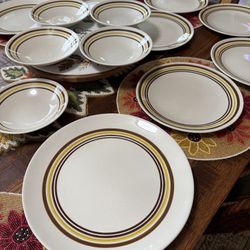 🔥🔥🔥TAYLOR IRONSTONE DINNER PLATES🔥🔥