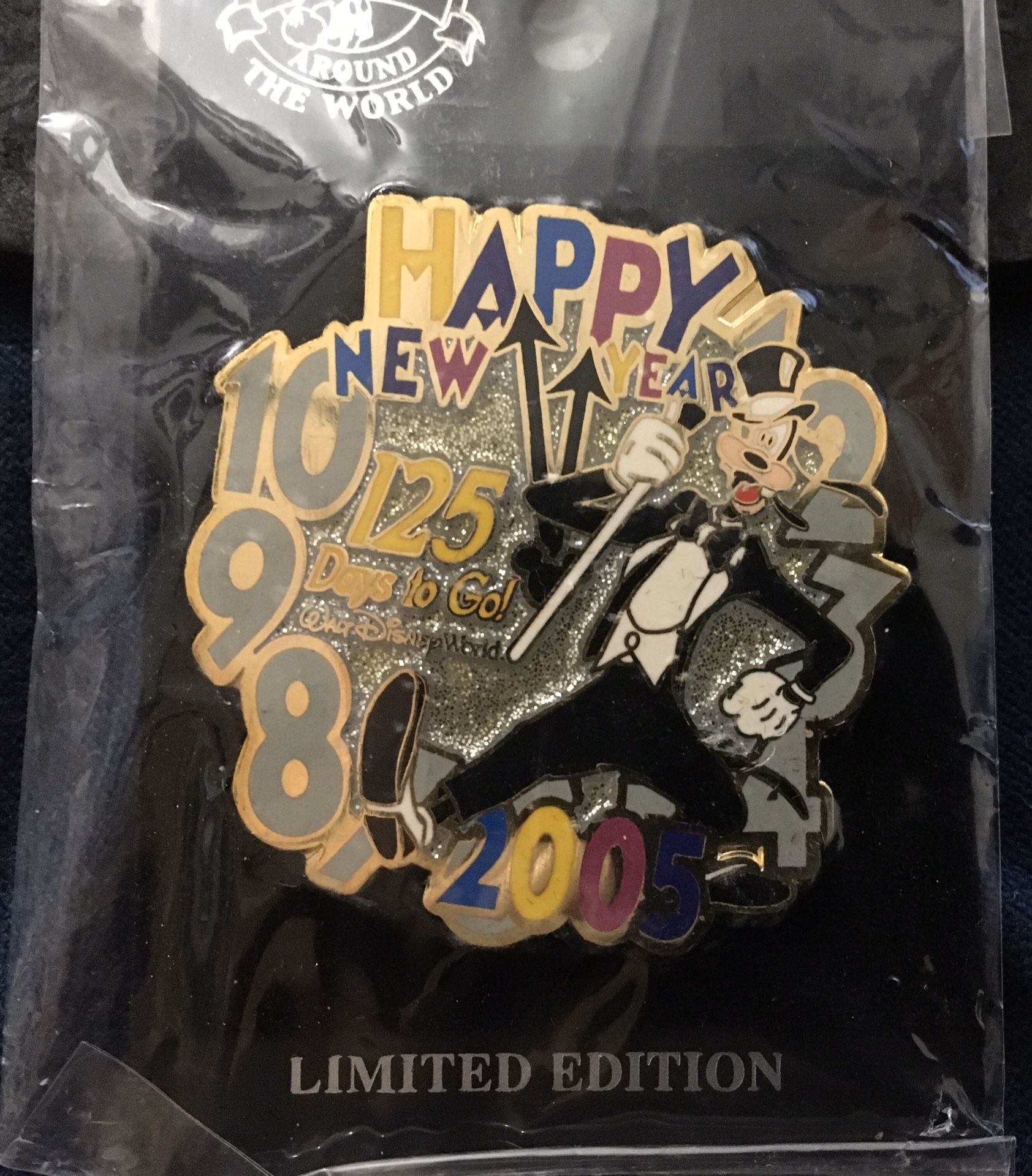 Disney Pin Happy New Year Formal Goofy 125 Days to go countdown